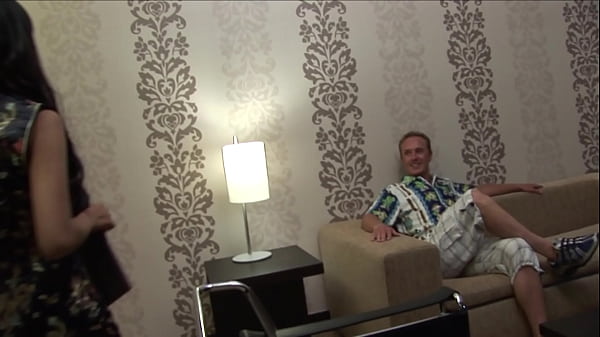 18 teen Sexy Asian Bathes on Cock