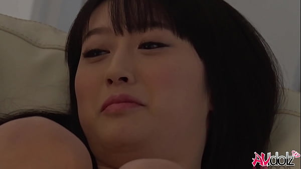 After the interview,the Japanese girl Tomomi Motozawa enjoyed masturbating uncensored.