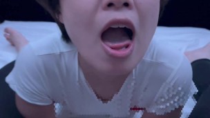 She makes obscene noises and aggressively blowjobs and gokkun ♡