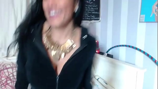 Solo Masturbation Show! Maxine X Plays With Her Biggest Dildos!