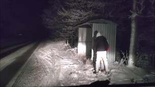 Przyjaciel męża rucha mnie przy drodze odwożąc do domu