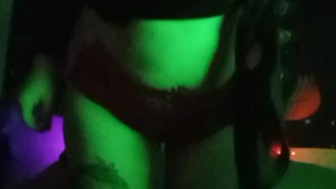 Smoking hot babe, lap dance and great b.j cums in mouth!