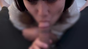 ちんぽで叩かれながらおちんぽみるくを欲しがる女の子