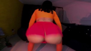VELMA MASTURBATES ME WITH HER FEET AND HER BIG ASS
